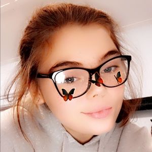 Meet your Posher, Aliza